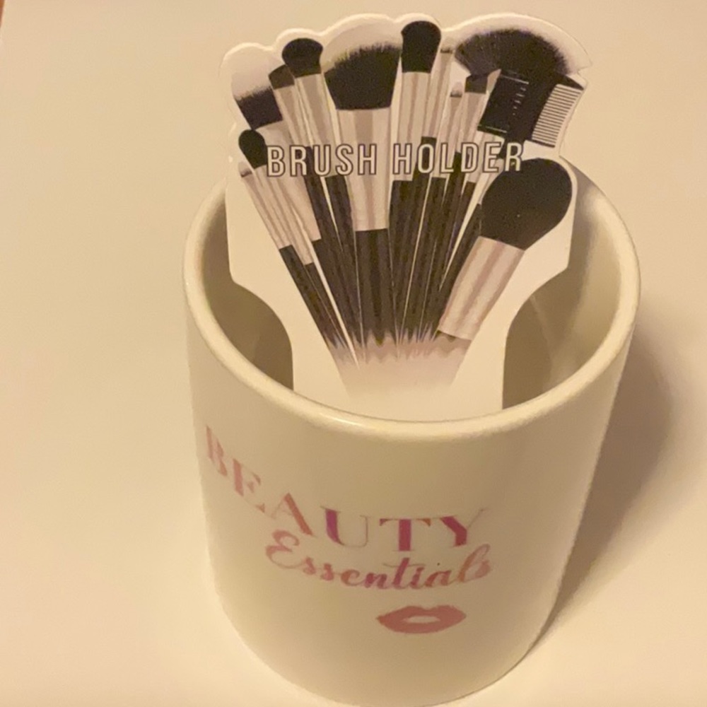Collection XIIX Makeup Brush Holder